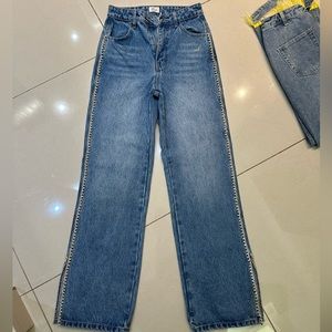 Beautiful Oh Polly rhinestone jeans